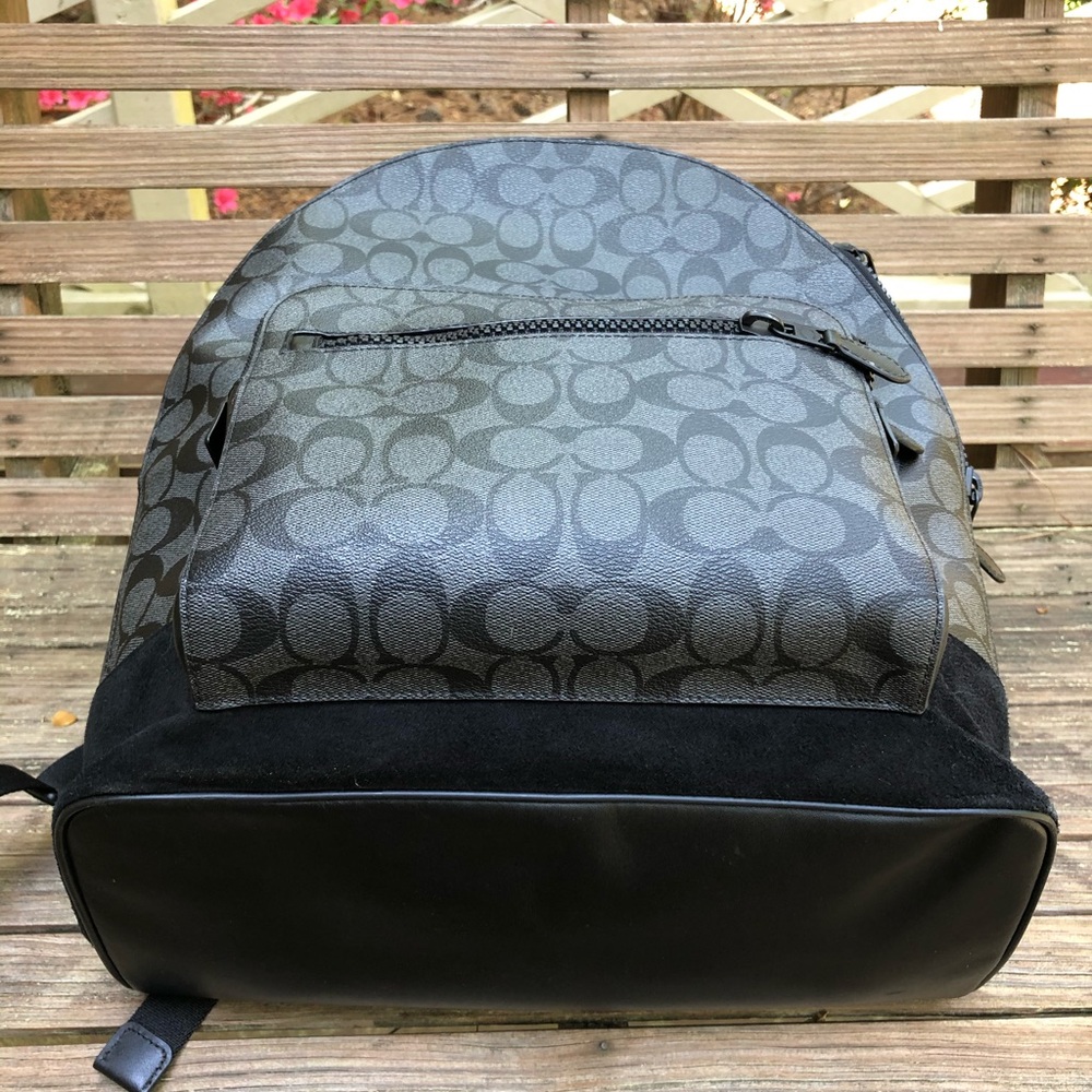 Authentic Coach backpack with reciept. 9.5/10 LNew - Picture 2 of 5